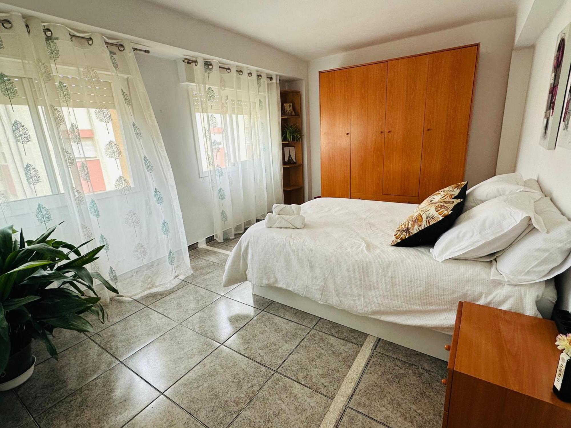 Entero Cerca De La Playa Apartamento